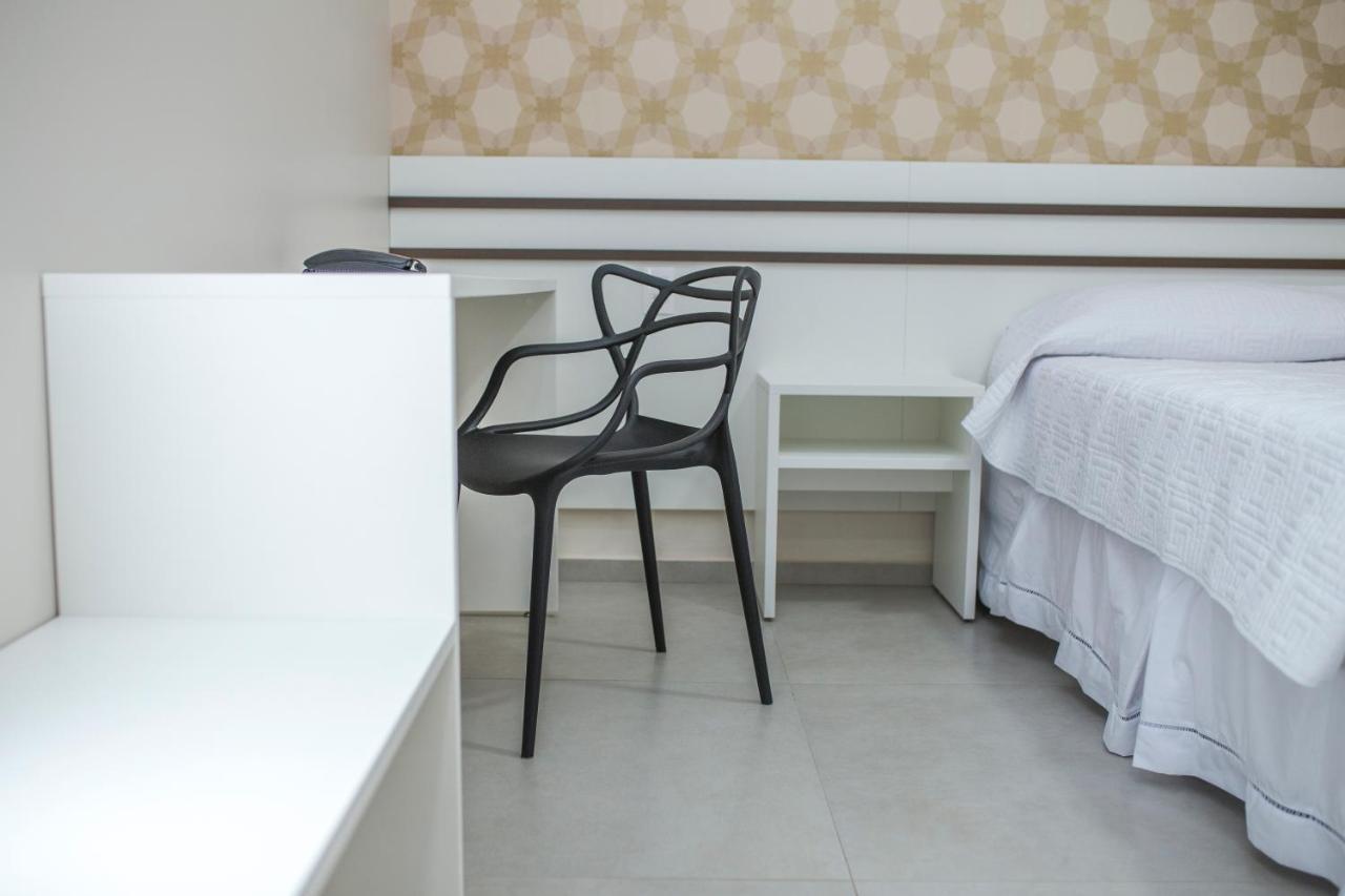 Hotel Hpr Vitorino Bagian luar foto
