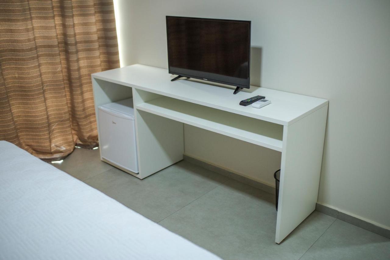 Hotel Hpr Vitorino Bagian luar foto