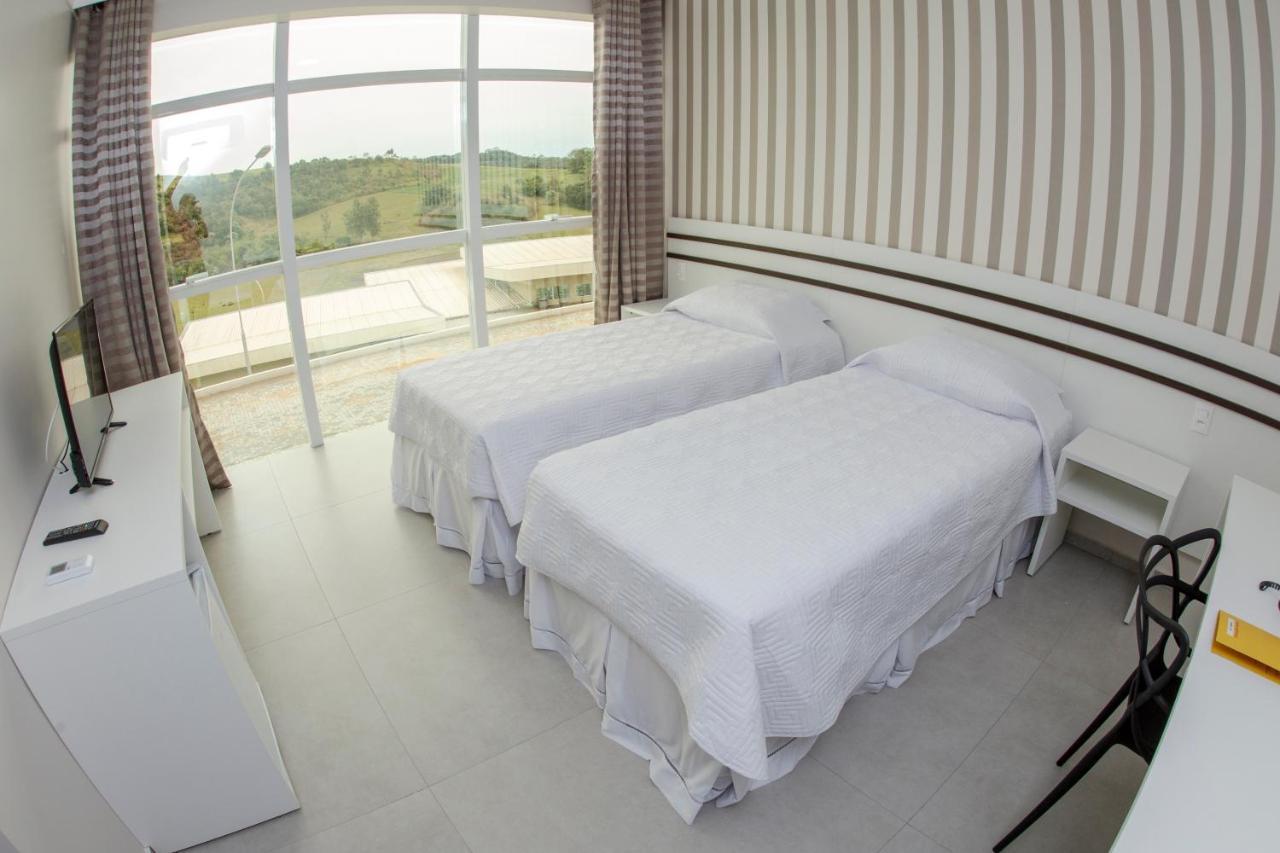 Hotel Hpr Vitorino Bagian luar foto