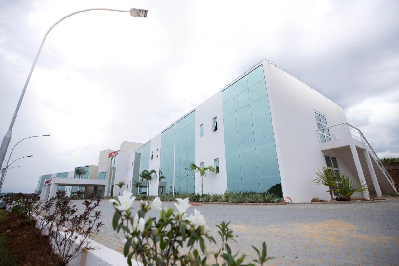Hotel Hpr Vitorino Bagian luar foto